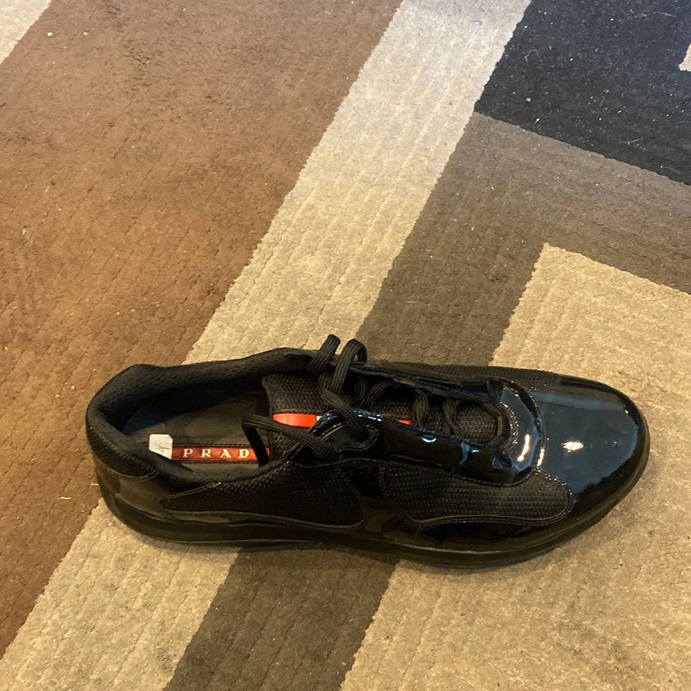 Prada mens size 10 American cup